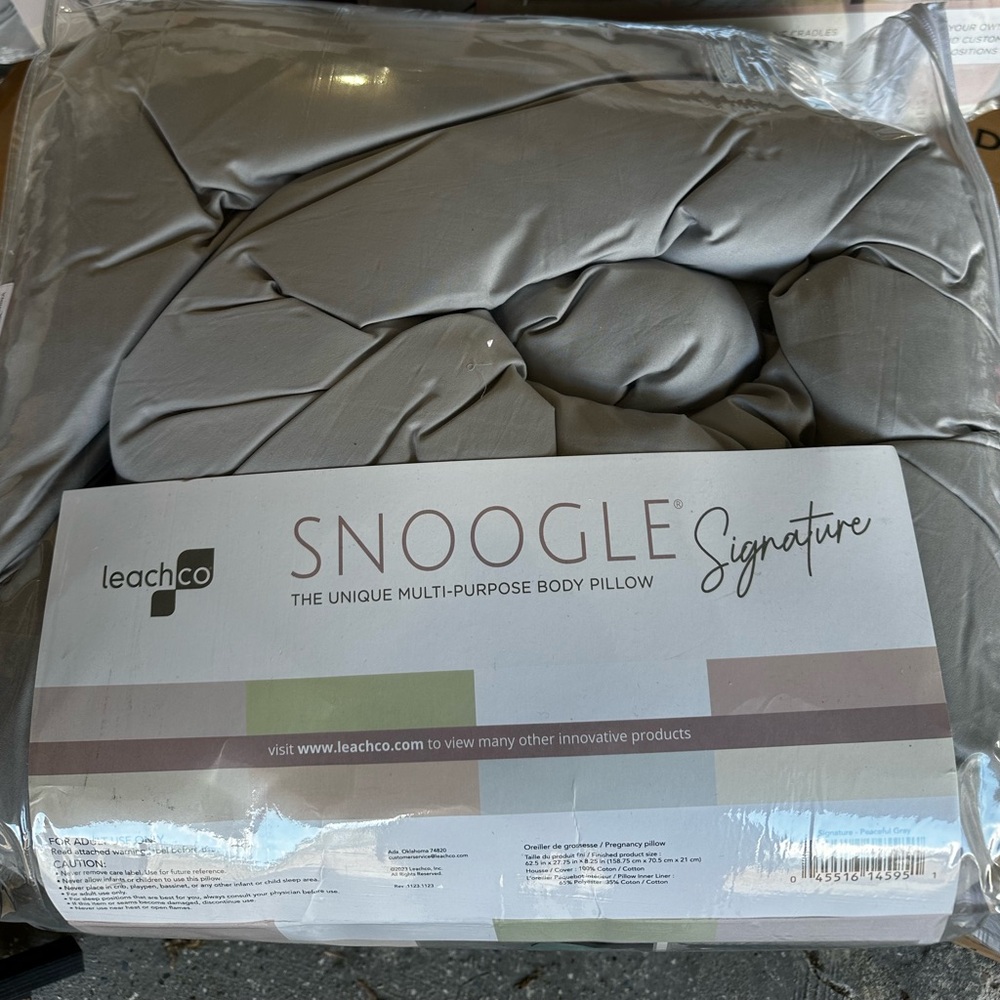 Leachco Signature Body Pillow/ Pregnancy Pillow